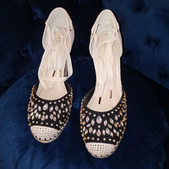 Dress Shoe - Picture 3 of 10